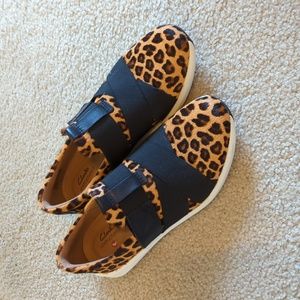 Clarks leopard sneakers